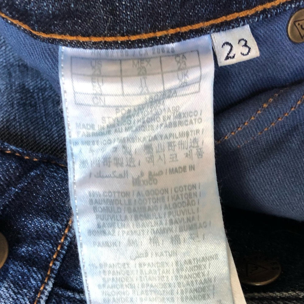 Guess Denim Shorts - Picture 7 of 7